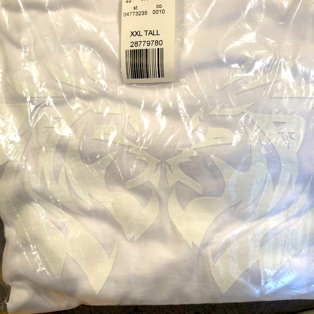 Mens Express white T-shirt with white lions